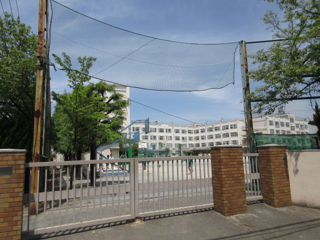 淵江中学校