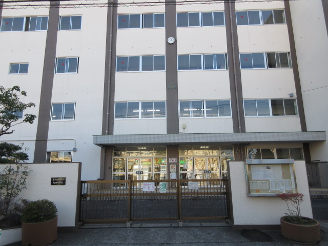 綾瀬中学校