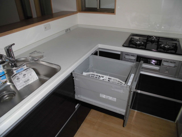 食器洗い乾燥機・浄水器付のキッチンです